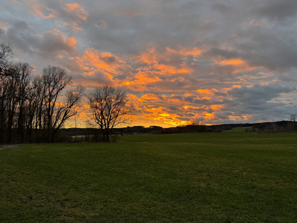 dramatischer Sonnenuntergang